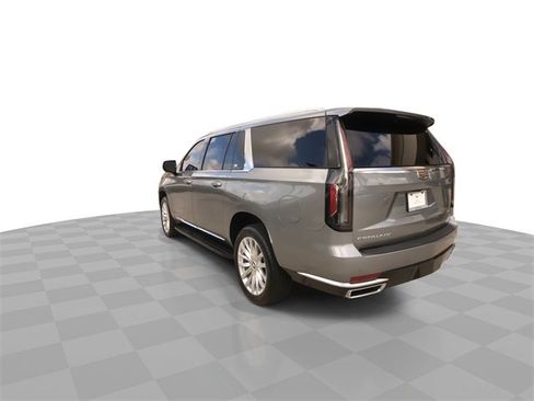 Used 2023 Cadillac Escalade ESV Luxury image 11