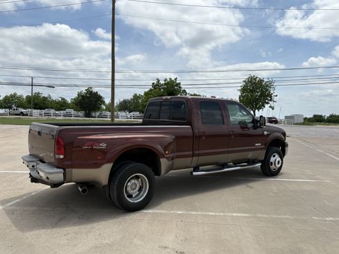 Used 2006 Ford F350 King Ranch AWD/4WD image 3