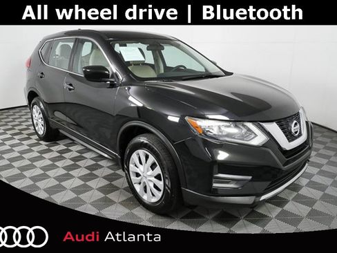 Used 2017 Nissan Rogue S image 1