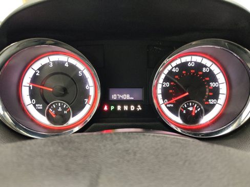 Used 2016 Dodge Grand Caravan American Value Package w/ UConnect Hands-Free Group FWD image 23