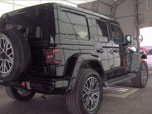 Used 2024 Jeep Wrangler High Altitude image 3