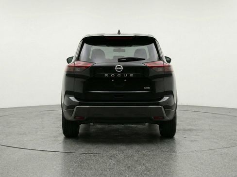 Used 2025 Nissan Rogue SV AWD/4WD image 7