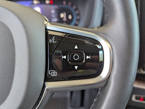 Used 2023 Volvo XC60 B5 Plus w/ Protection Package Premier image 22