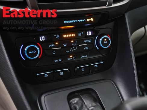 Used 2022 Ford Transit Connect XLT FWD image 20