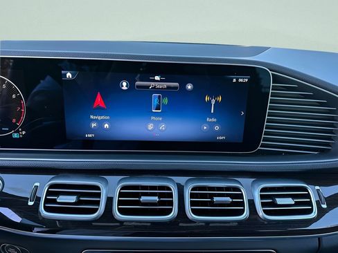 Used 2025 Mercedes-Benz GLE 350 4MATIC image 18