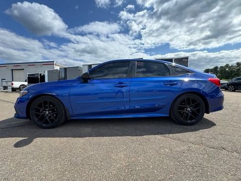 Used 2023 Honda Civic Sport image 4