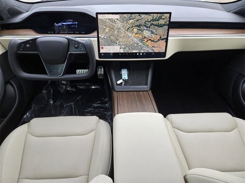 Used 2022 Tesla Model S image 15
