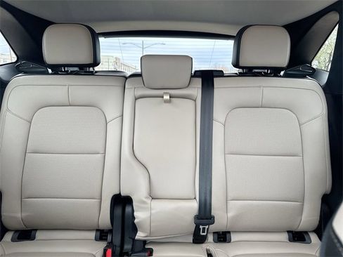 Used 2022 Ford Escape SEL image 30