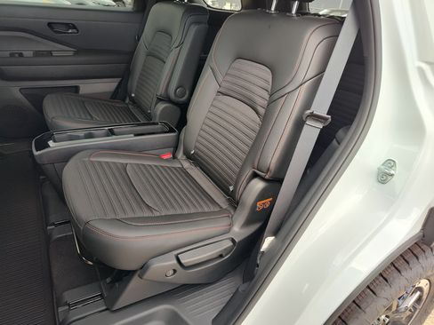 New 2026 Nissan Pathfinder Rock Creek w/ Rock Creek Premium Package AWD/4WD image 14