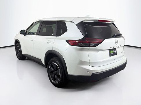 Used 2025 Nissan Rogue SV AWD/4WD image 5