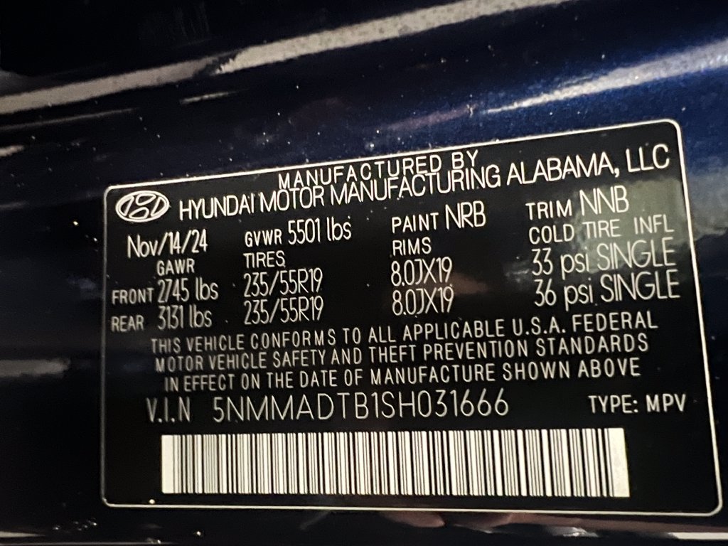 Used 2025 Genesis GV70 2.5T AWD/4WD image 32
