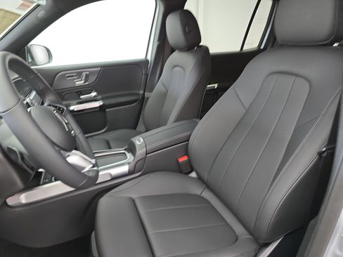 New 2026 Mercedes-Benz GLB 250 4MATIC image 16