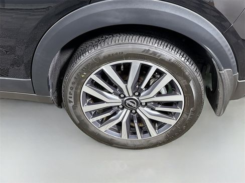 Certified 2024 Nissan Kicks SR w/ SR Premium Package image 35