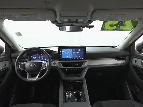 Certified 2025 Ford Explorer Active image 6