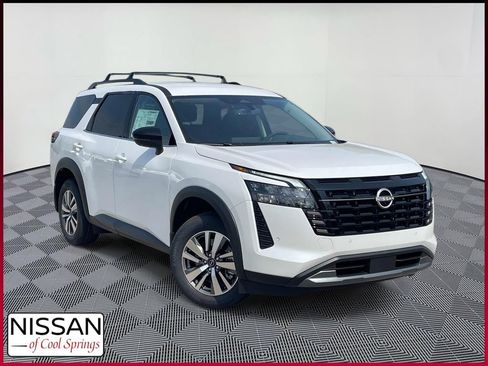 New 2026 Nissan Pathfinder SL FWD image 1