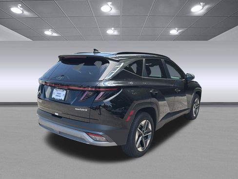 Certified 2025 Hyundai Tucson SEL AWD/4WD image 5