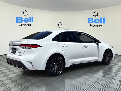 Used 2026 Toyota Corolla SE FWD image 4
