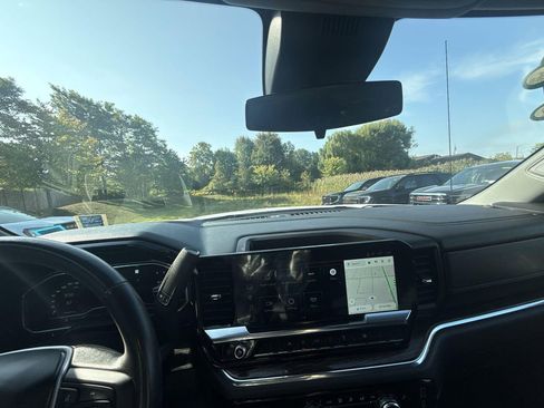 Used 2022 GMC Sierra 1500 Elevation image 9