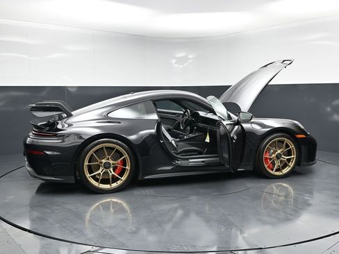 Certified 2026 Porsche 911 GT3 RWD image 32