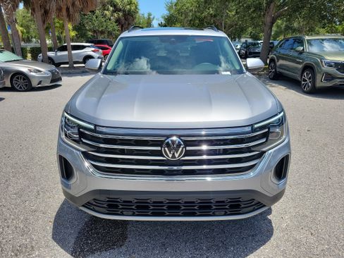New 2026 Volkswagen Atlas SE FWD image 2