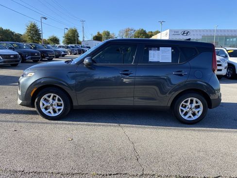 Used 2020 Kia Soul S image 4