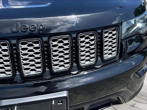 Used 2021 Jeep Grand Cherokee Laredo X AWD/4WD image 26