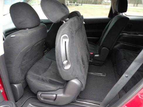 Used 2015 Nissan Pathfinder SV image 27