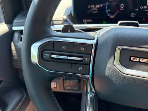 Used 2025 GMC Sierra EV Denali AWD/4WD image 22