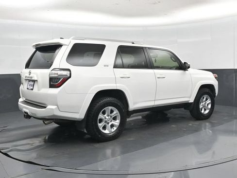Used 2018 Toyota 4Runner SR5 Premium AWD/4WD image 30