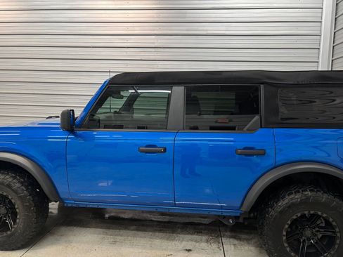 Used 2023 Ford Bronco 4-Door image 9