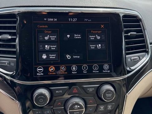 Used 2019 Jeep Grand Cherokee Limited w/ Luxury Group II AWD/4WD image 5