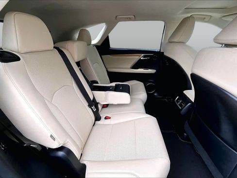 Used 2022 Lexus RX 350L FWD w/ Premium Package image 20