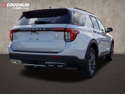 New 2026 Ford Explorer Active w/ Active Comfort Package image 10