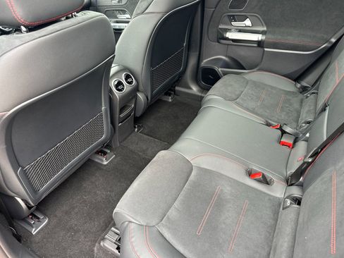 New 2024 Mercedes-Benz EQB 300 4MATIC image 12