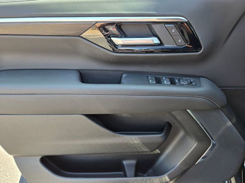 New 2026 Chevrolet Tahoe LS w/ LS Custom Edition AWD/4WD image 10