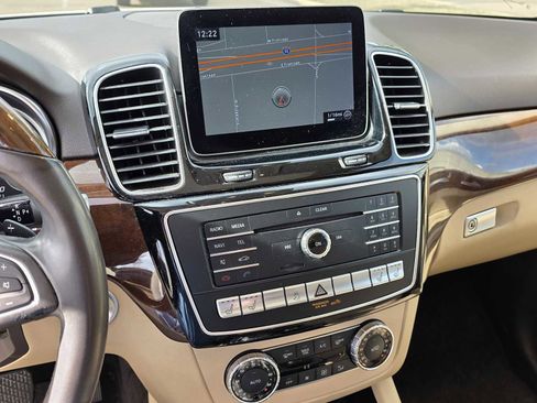 Used 2018 Mercedes-Benz GLE 350 image 11