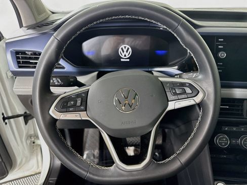 Certified 2024 Volkswagen Taos SE AWD/4WD image 14