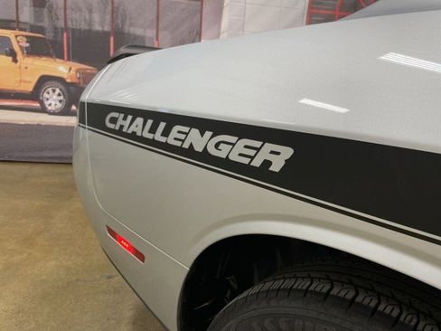 Used 2023 Dodge Challenger SXT RWD image 26