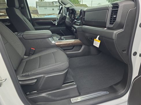 New 2026 Chevrolet Silverado 2500 LT w/ Trail Boss Package image 15