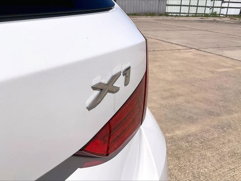 Used 2014 BMW X1 xDrive28i image 11