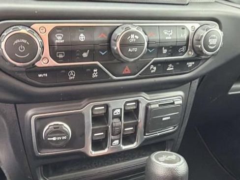 Used 2021 Jeep Wrangler Unlimited Sport image 19