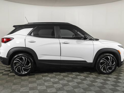 Used 2024 Chevrolet TrailBlazer RS w/ Convenience Package FWD image 12