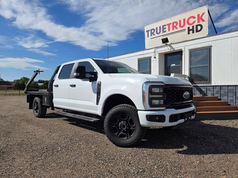 Used 2024 Ford F250 XL w/ STX Appearance Package AWD/4WD image 4