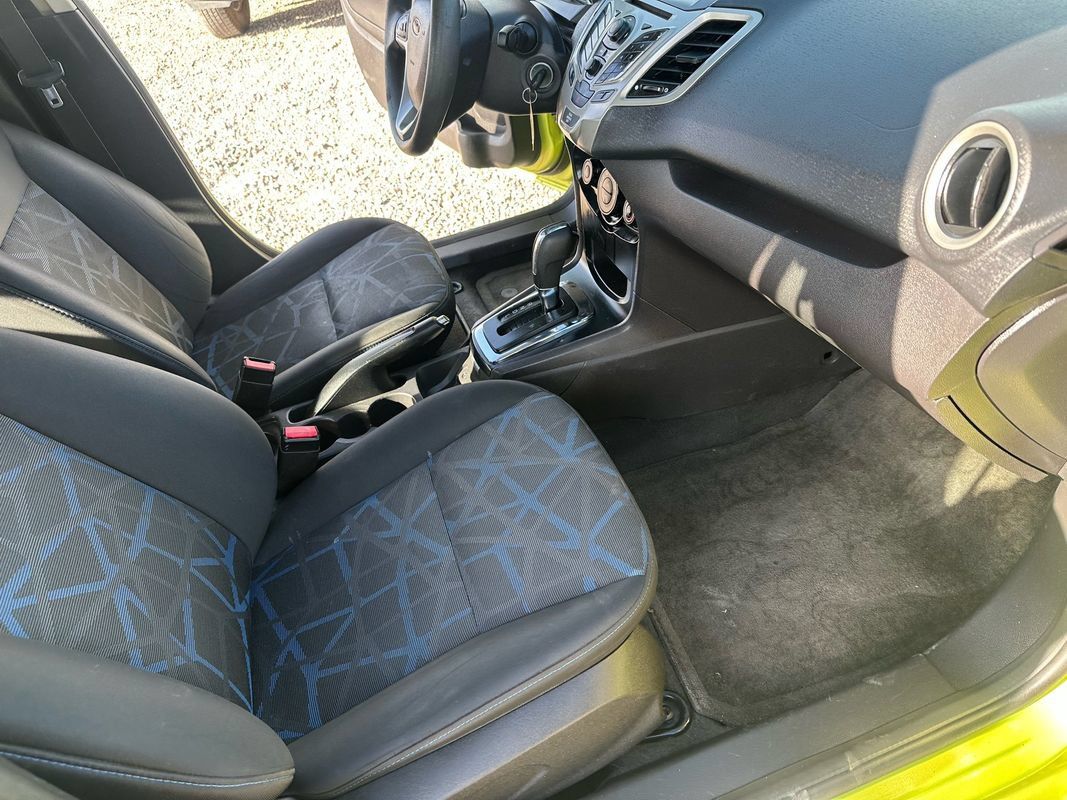 Used 2011 Ford Fiesta SE w/ 203A Rapid Spec Order Code FWD image 17