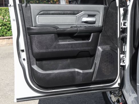 Used 2022 RAM 2500 Big Horn image 16