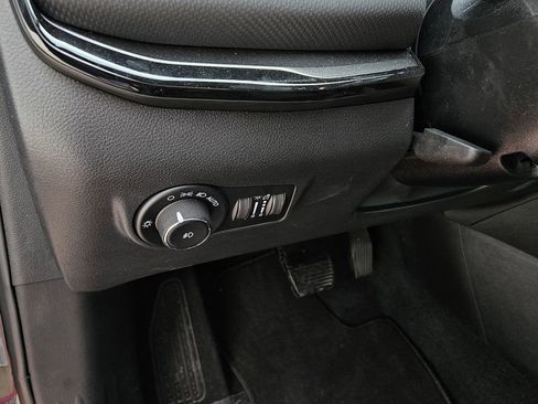 New 2026 Jeep Compass Latitude AWD/4WD image 14