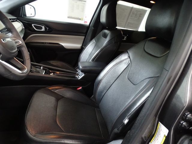 Certified 2023 Jeep Compass Limited w/ Sun and Sound Group AWD/4WD image 2