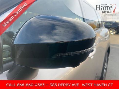 Certified 2025 Nissan Rogue SL image 22