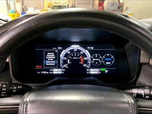 Used 2025 Toyota Tundra Limited AWD/4WD image 26