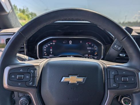 Used 2024 Chevrolet Silverado 2500 High Country w/ Technology Package AWD/4WD image 16